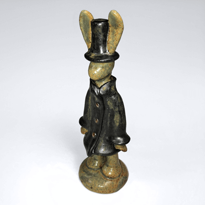 Photo of rabbit-lincoln sculpture.